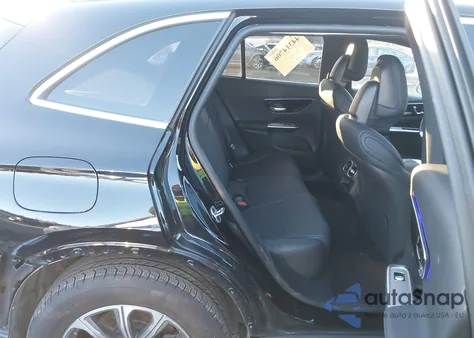 2025 Mercedes-Benz Glc 300 4Matic Suv z USA, uszkodzony, nr VIN W1NKM4HB0SU083377